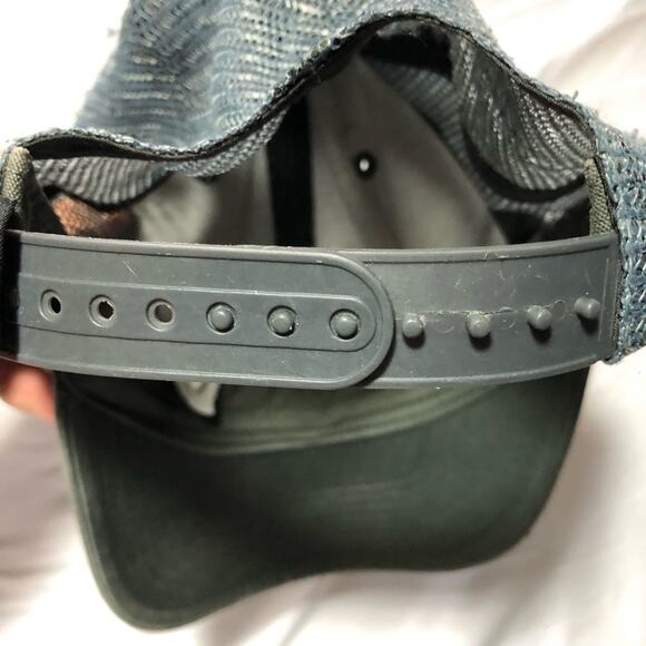 Patagonia snapback mesh trucker cap embroidered logo distressed - Picture 6 of 9